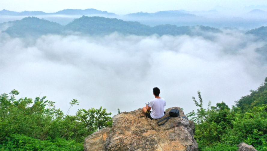 Bien may bong benh en el camino a la aldea Hmong en Dai Tien Hoa An (Cao Bang).