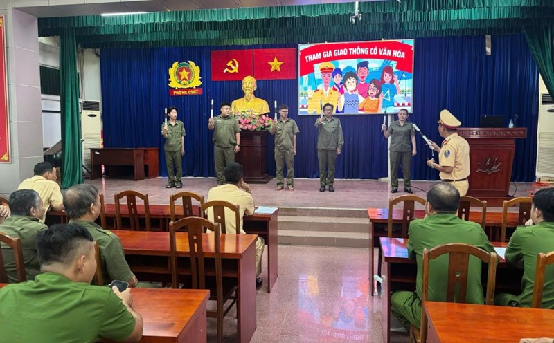 Ho Chi Minh City Traffic Police organize training for the police forces of communes and wards to coordinate traffic regulation and traffic congestion prevention. Photo: PC08