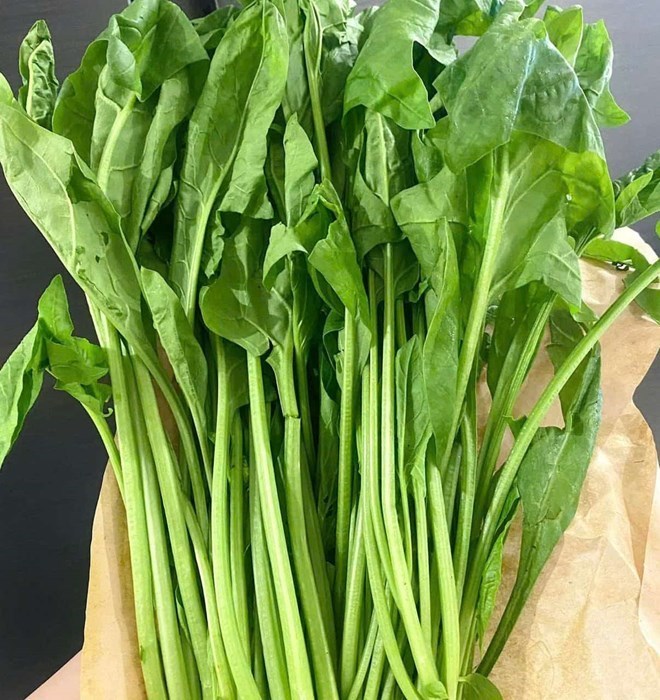 Shrimp spinach soup is a dinner to help sleep well and the body will be healthier tomorrow. Photo: Quang Minh.