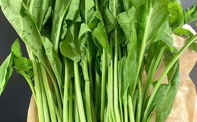 Shrimp spinach soup is a dinner to help sleep well and the body will be healthier tomorrow. Photo: Quang Minh.