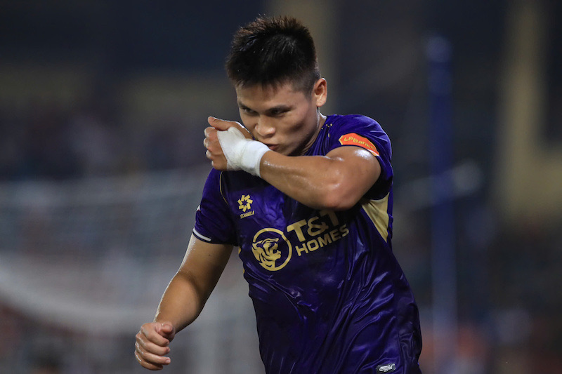 Tuan Hai ghi ban thang mo ti so. Anh: Minh Dan