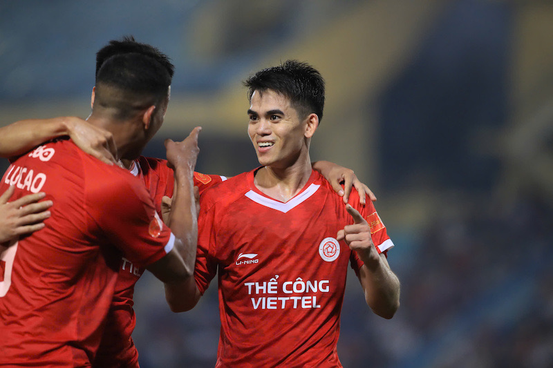 Khuat Van Khang ghi ban go hoa cho The Cong Viettel. Anh: Minh Dan