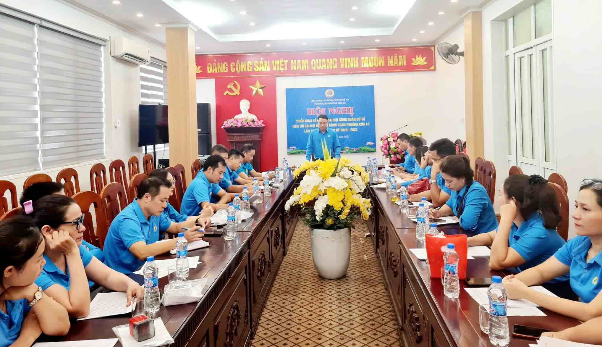 Conference to deploy the plan for grassroots trade union congresses, towards the first ward trade union congress, term 2025 - 2030. Photo: Nghe An Trade Union