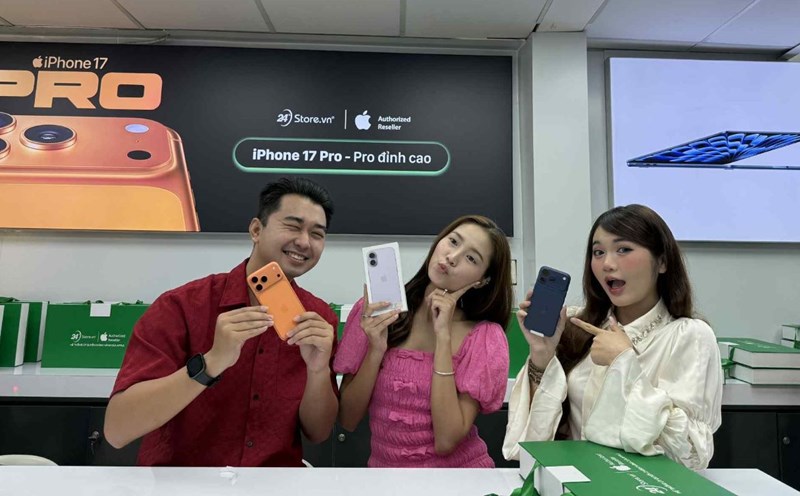 iPhone 17 will create a fever in the Vietnamese smartphone market by the end of 2025, with hundreds of thousands of devices deposited. Photo: Anh Hong