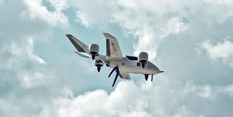 한국 보령 공항에서 베트남 CT UAV 회사의 AB-U60 프로토타입 시험 비행. 사진: CT UAV