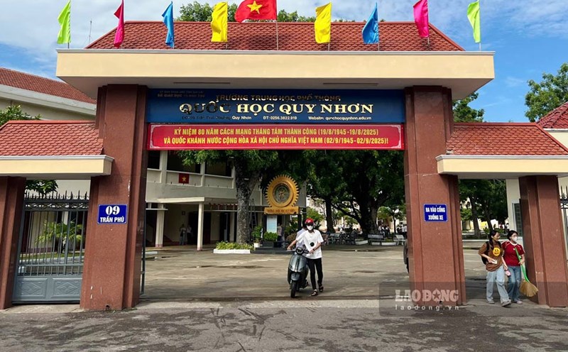Quoc Hoc Quy Nhon High School (Quy Nhon Ward, Gia Lai). Photo: Hoai Phuong