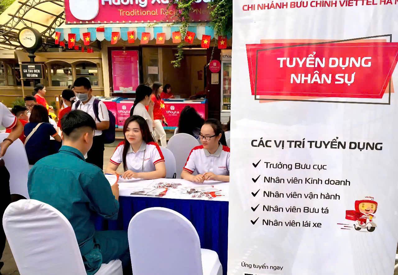 To avoid unexpected problems, workers should determine some principles for proactive work stoppage. Photo: Quynh Chi