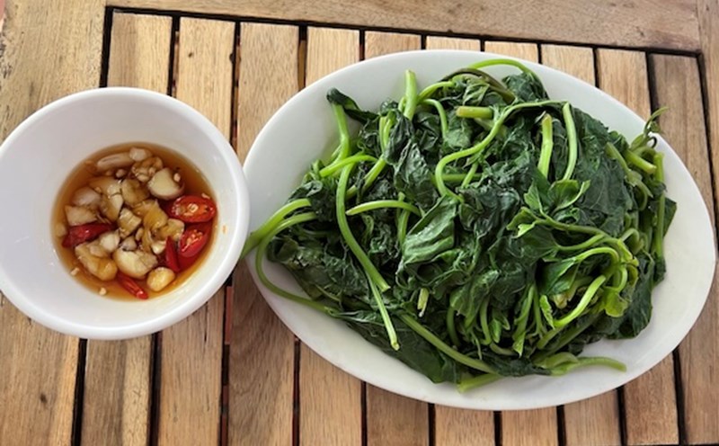 Eat sweet potato leaves properly to help stabilize blood sugar. Photo: Kieu Vu