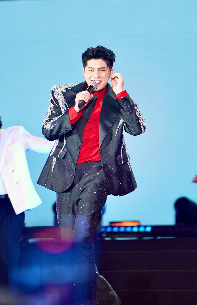 Noo Phuoc Thinh khien khan gia kho roi mat trong phan cuoi cua dem nhac. Anh: Ban to chuc