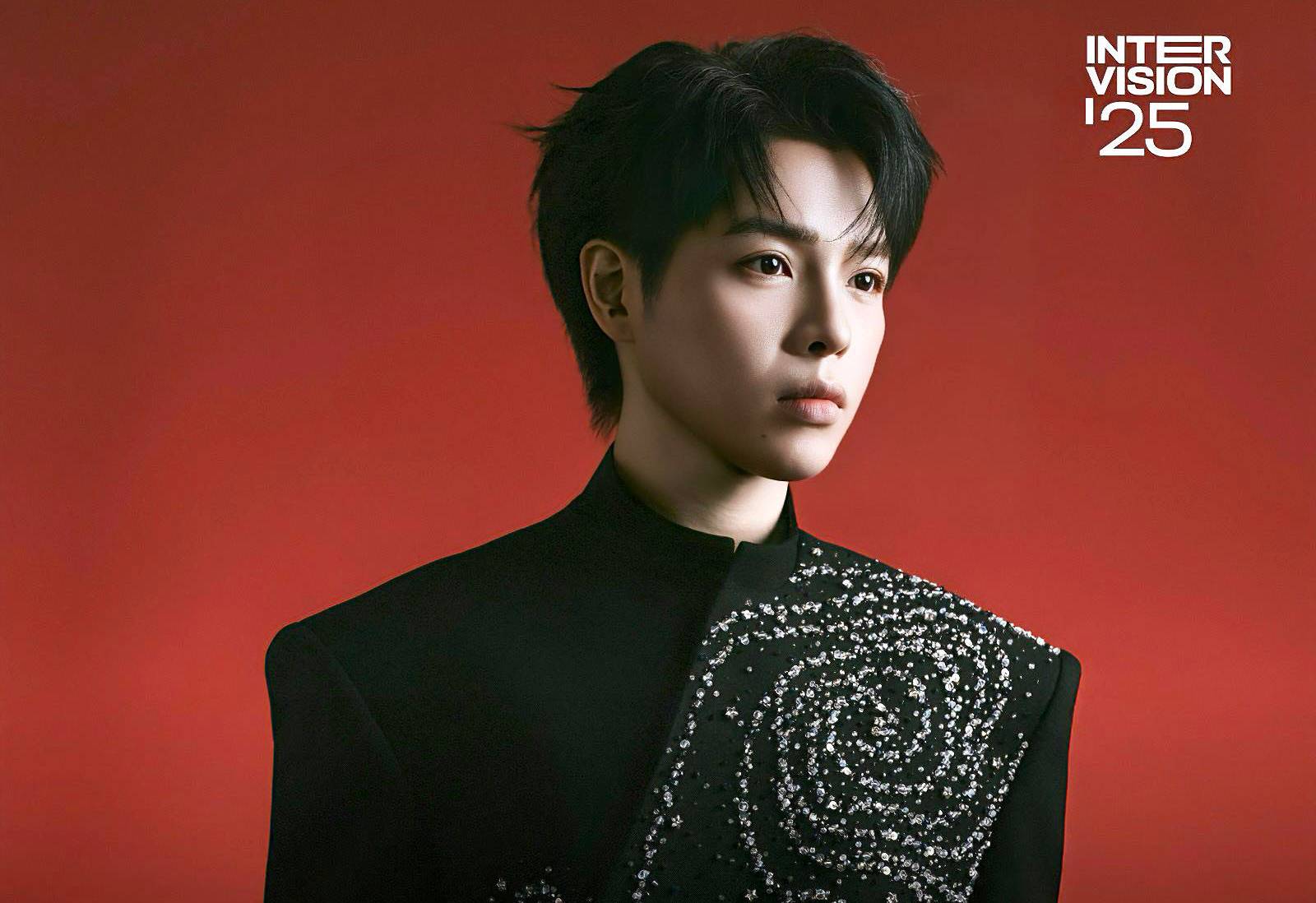 歌手ドゥック・フック。写真:アーティスト提供.