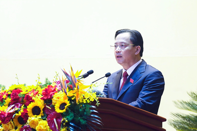 Dai hoi da tin nhiem bau ong Hoang Van Nghiem giu chuc Bi thu Tinh uy Lang Son. Anh: Anh Dung