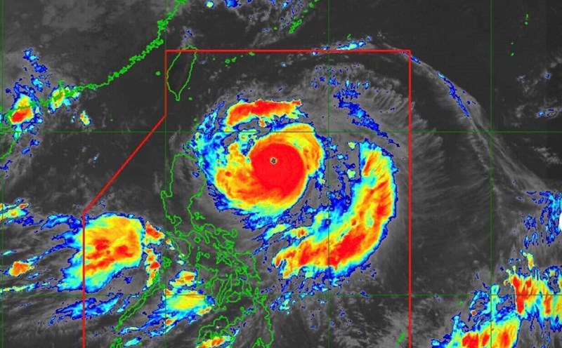 Typhoon Ragasa has strengthened into a super typhoon, approaching the East Sea. Photo: PAGASA