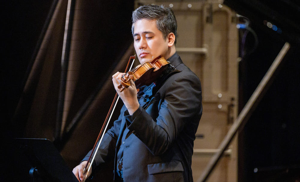 People's Artist Bui Cong Duy had a performance that brought many emotions to the capital's audience. Photo: Character provided