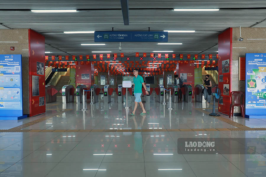 Ti le nguoi dan su dung cong nghe dinh danh, xac thuc dien tu va nhan dien sinh trac hoc tai cong thu nghiem tren tuyen metro Cat Linh - Ha Dong chua cao. Trong qua trinh thu nghiem, Ha Noi Metro se ghi nhan y kien phan hoi tu hanh khach, hoan thien cong nghe truoc khi mo rong trien khai ra cac tuyen metro khac trong tuong lai.