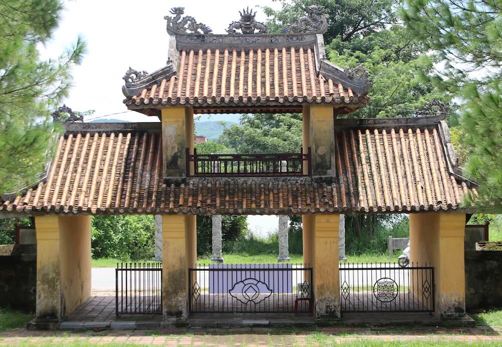 Close-up of the Hue Temple of Literature before the great restoration. Photo: Nguyen Luan