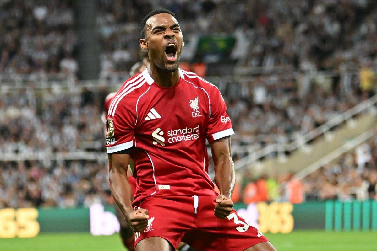 라이언 그라벤베르흐는 리버풀에 인상을 남기고 있습니다. 사진: AFP