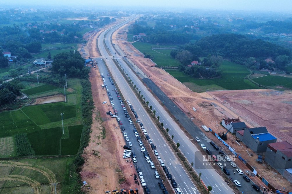 A series of key projects to welcome the Thai Nguyen Provincial Party Congress. Photo: Lam Thanh
