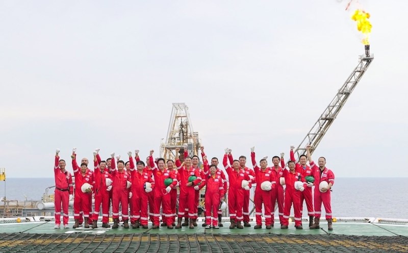 Petrovietnam employees have responded enthusiastically and are determined to implement "5 An - 5 First". Photo: Hien Khanh