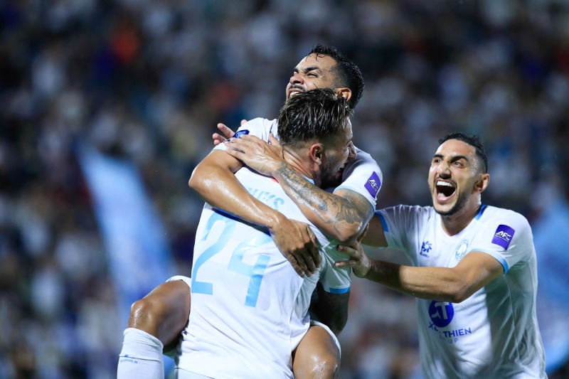 Nam Dinh Club recruited up to 12 foreign players in the 2025-2026 season. Photo: Minh Dan