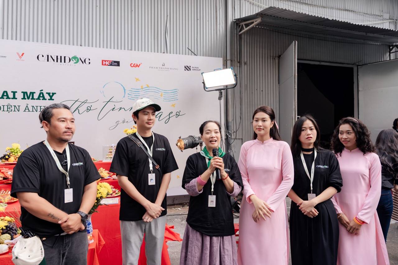 “Tho tinh goi ma so”