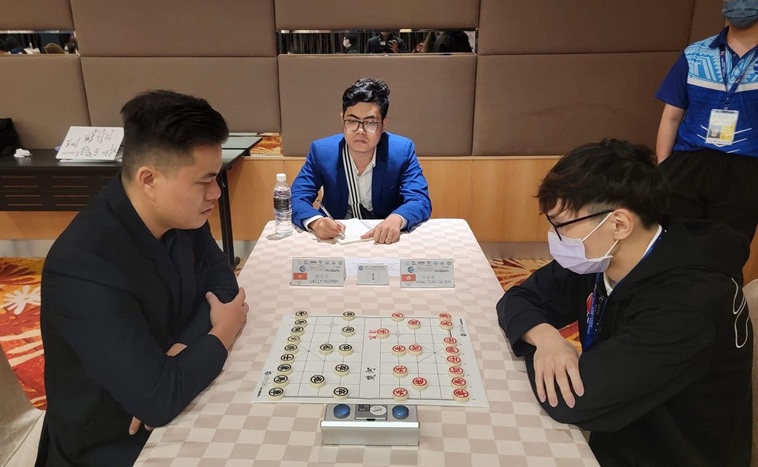 Lai Ly Huynh(左)は、今年の世界チェス大会で高い成績を収めることを決意しています。写真提供者