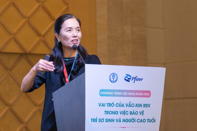 Nguyen Thi Dieu Thuy 부교수 박사 의학 박사 - 하노이 의과대학 병원 소아과 과장이 공유했습니다. 사진: DVCC