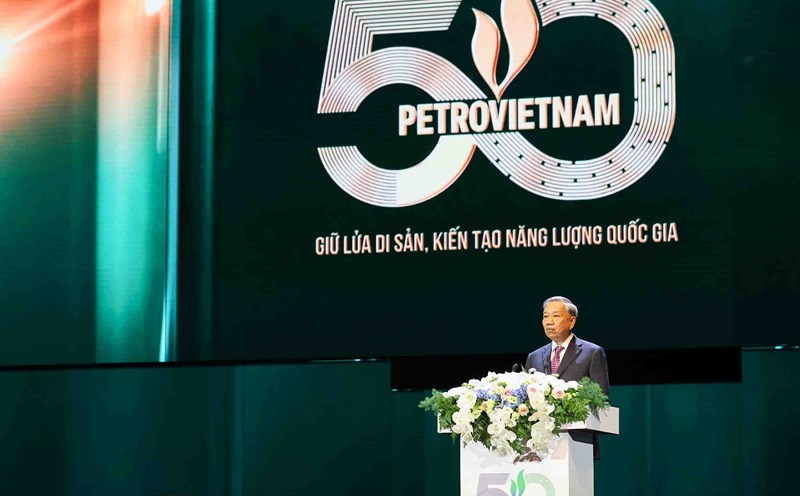 General Secretary To Lam speaks at the 50th Anniversary of Petrovietnam's Founding Ceremony. Photo: Minh Duc