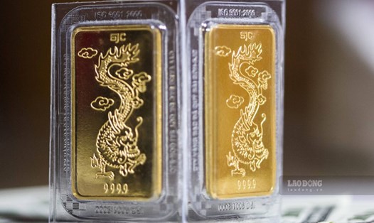 Thủ tướng yêu cầu có giải pháp cân bằng cung - cầu thị trường vàng, giám sát ngăn chặn đầu tư, buôn lậu vàng. Ảnh: Hải Nguyễn