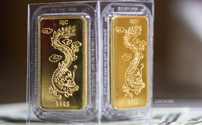 The Prime Minister requested solutions to balance the supply and demand of the gold market, monitor and prevent investment and smuggling of gold. Photo: Hai Nguyen