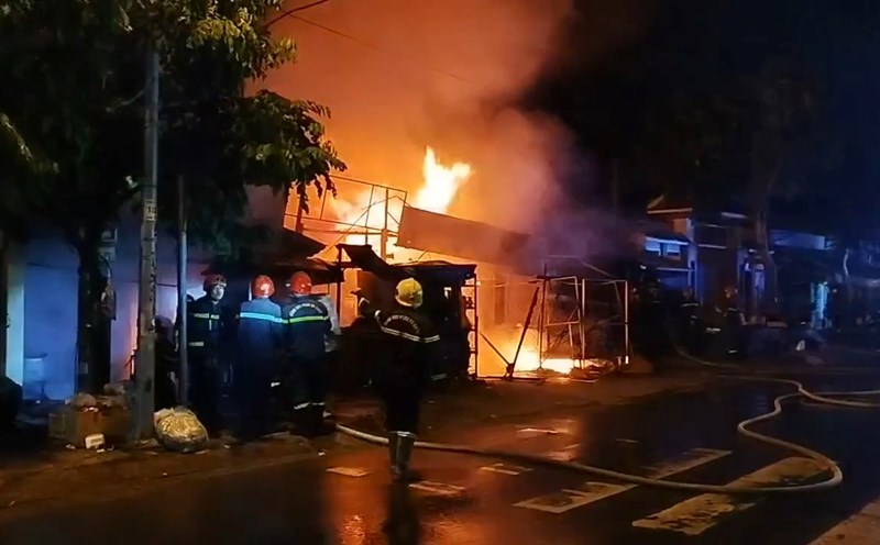 Fire scene. Photo: Thai Bao