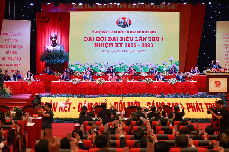 Expectations for a new term to flourish brilliantly after the 1st Congress of the Vietnam Fatherland Front Party Committee and mass organizations