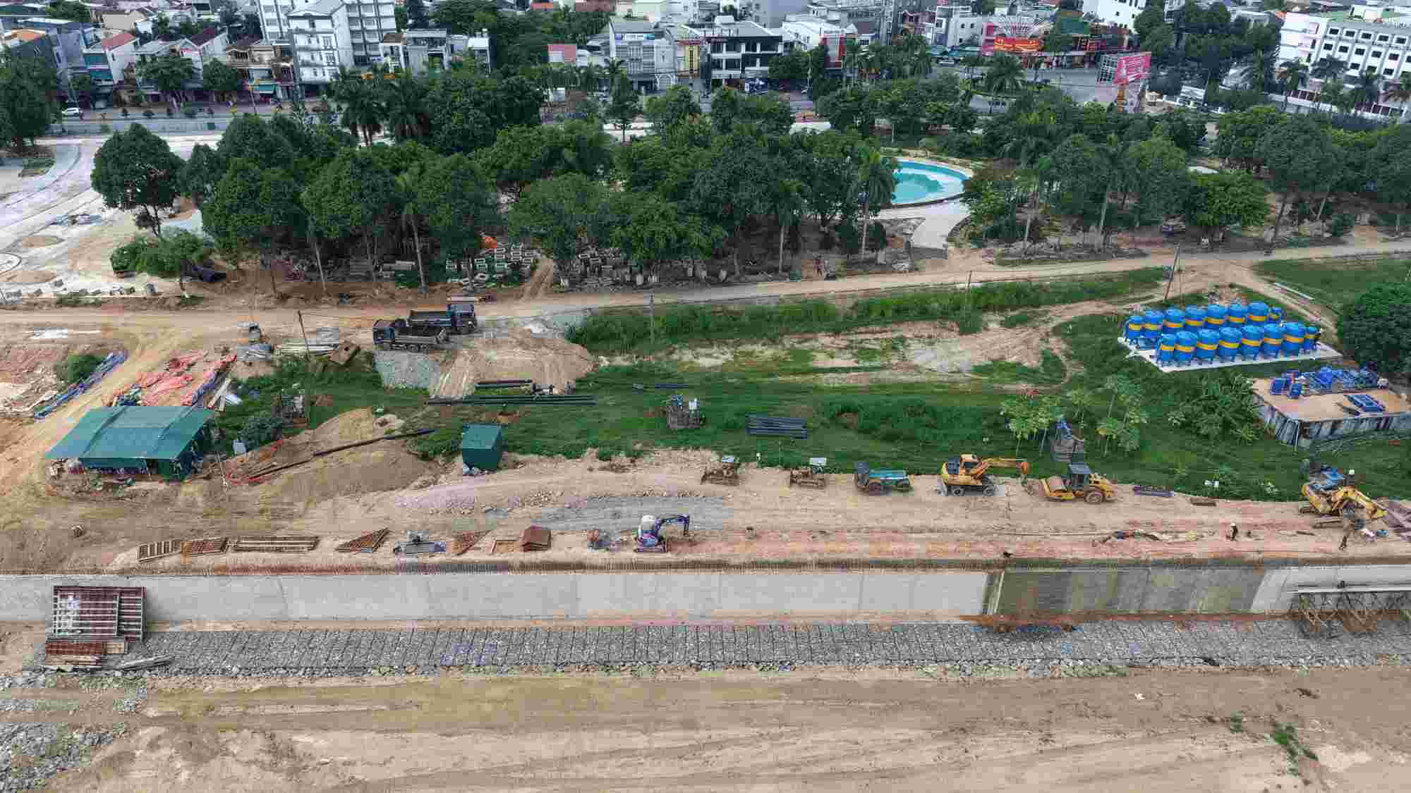 The project will build a new 1.2km embankment along the southern bank of Tra Khuc River. Photo: Vien Nguyen