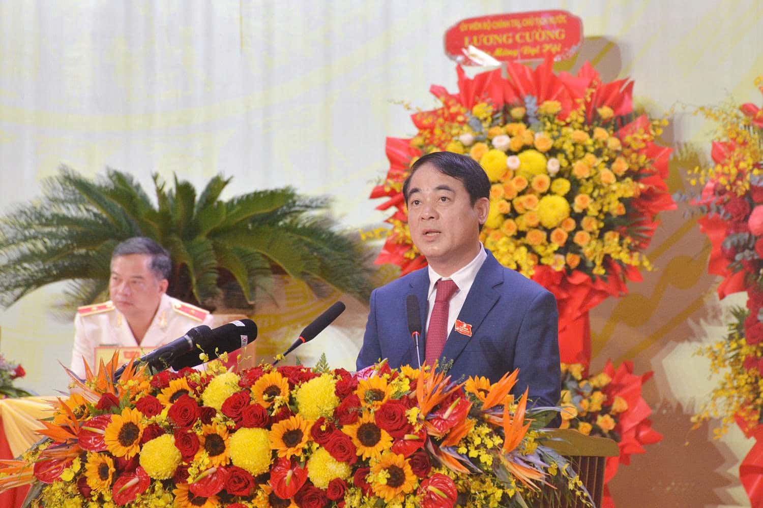 Bi thu Tinh uy Khanh Hoa Nghiem Xuan Thanh phat bieu tai le khai mac Dai hoi dai bieu Dang bo tinh lan thu I. Anh: Huu Long