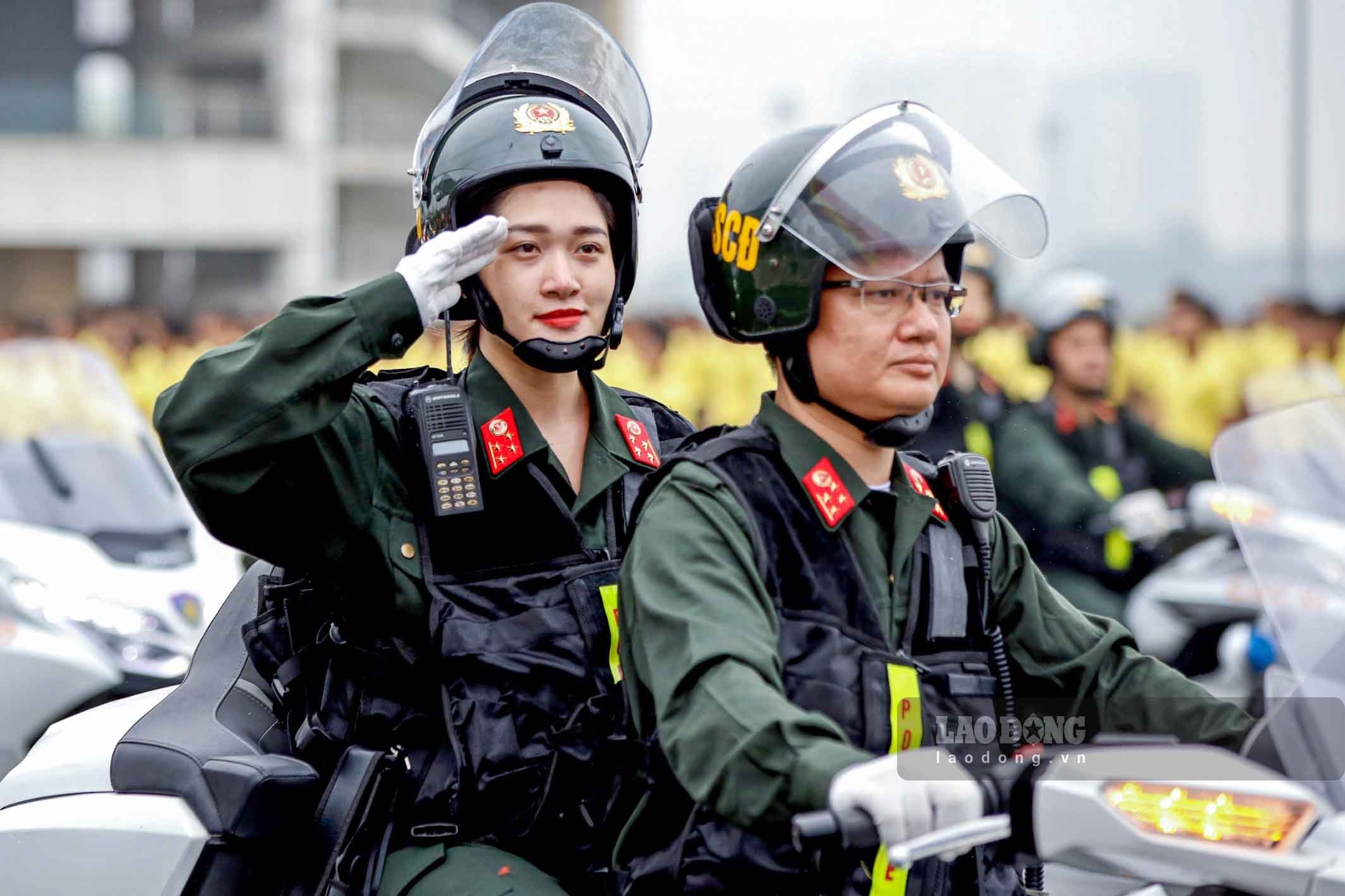 Eligible citizens can submit their application for service in the Mobile Police force. Illustrative photo: To The