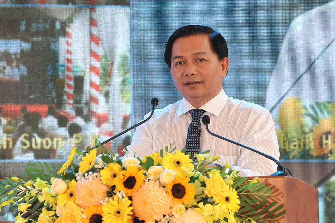 Chu tich UBND TP Can Tho Tran Van Lau phat bieu tai buoi le. Anh: Ta Quang