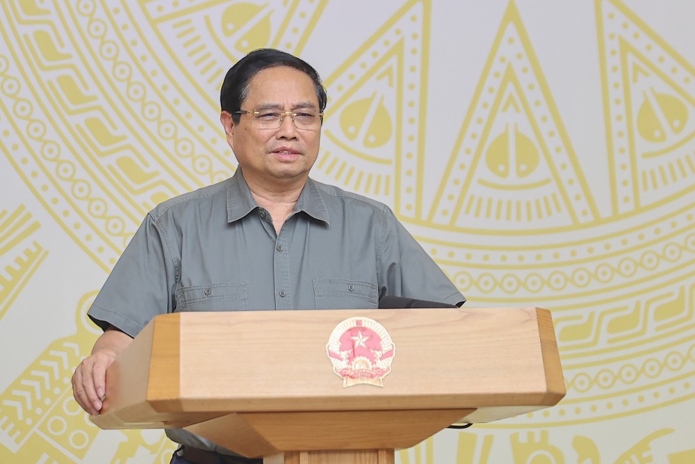 Prime Minister Pham Minh Chinh requested to review and re-examine the implementation of tasks assigned to ministries, branches and localities on housing and the real estate market. Photo: Nhat Bac