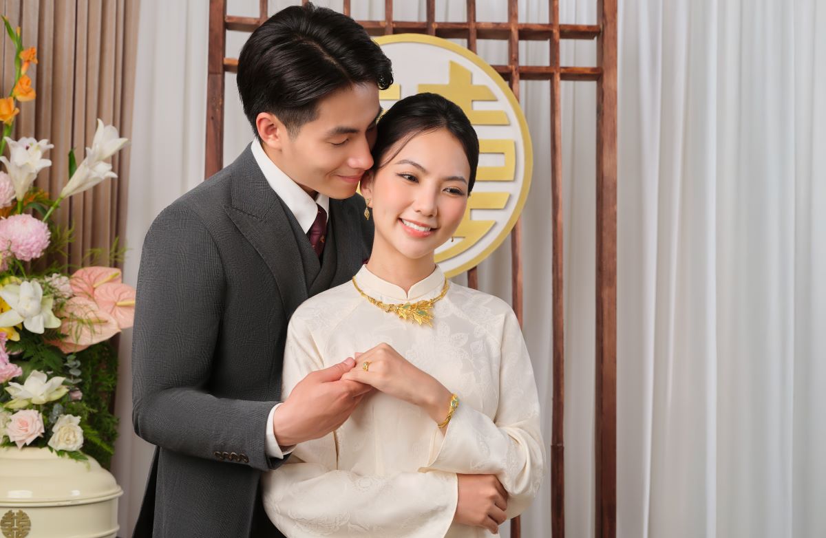 The yellow branch of the pearl is PNJ's most luxurious wedding jewelry collection to date. Photo: PNJ