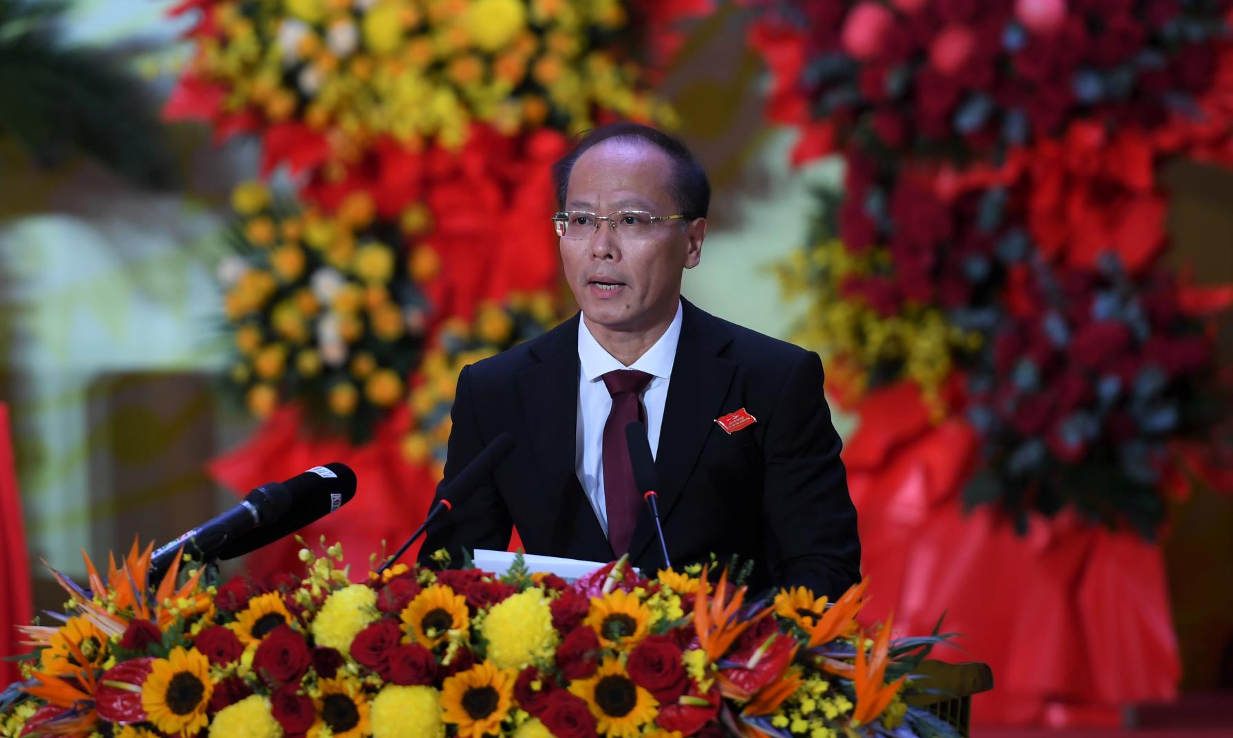 Dong chi Nguyen Khac Ha