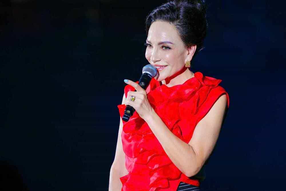 Nu ca si Thanh Ha 