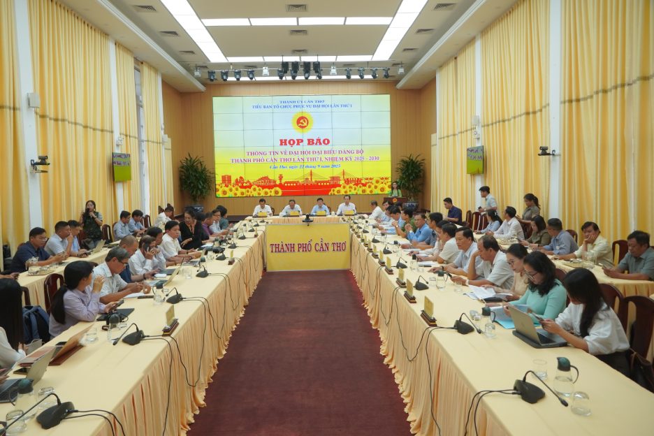 Quang canh buoi hop bao. Anh: Ta Quang
