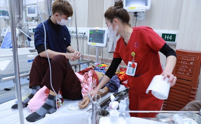 New information about the plan to reorganize hospitals across the country has received much attention from readers. Photo: Thuy Linh