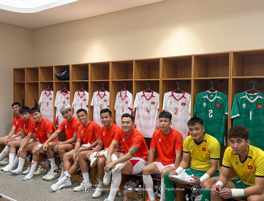 Phong thay do cua tuyen futsal Viet Nam. Anh: VFF