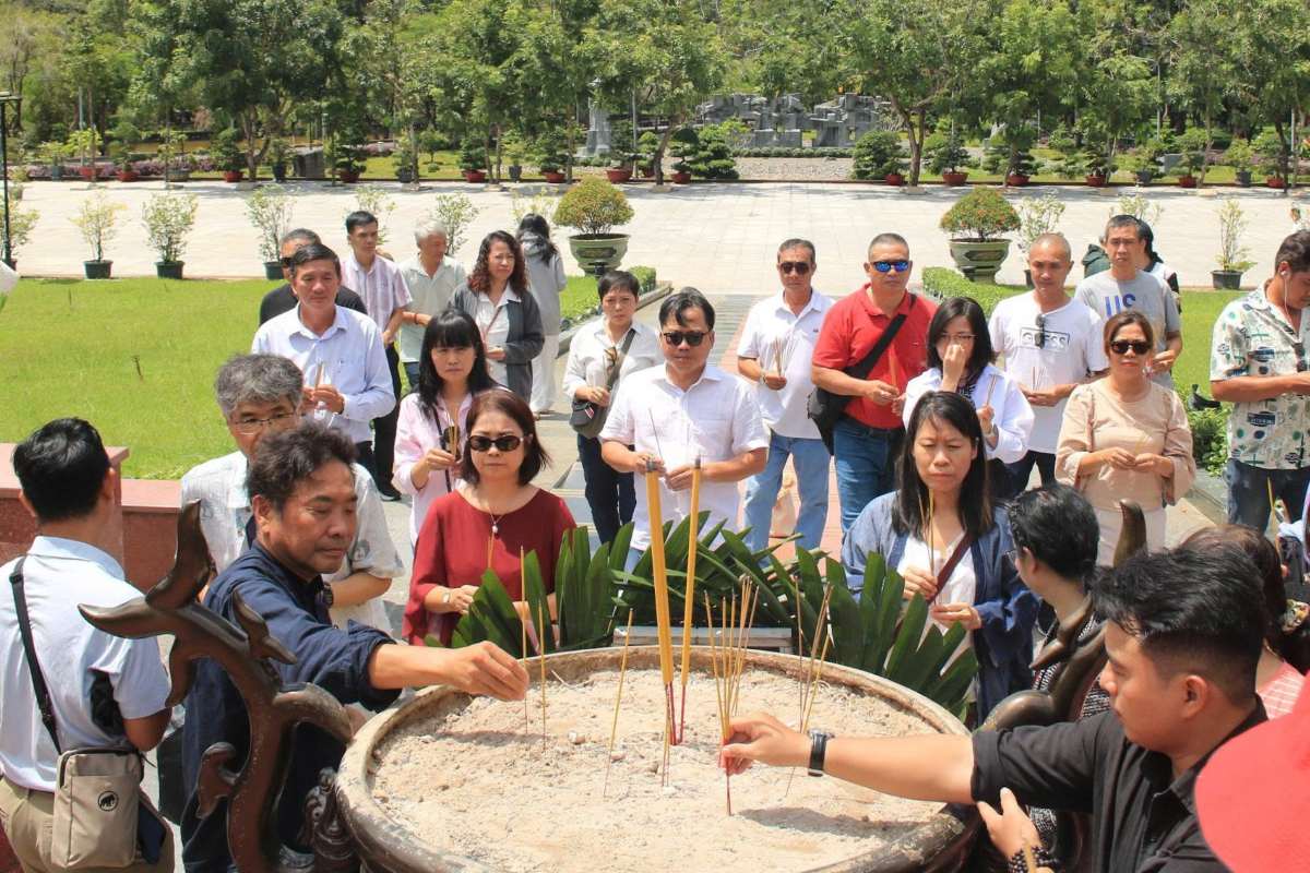 Hoi huu nghi Viet Nam - Nhat Ban dang huong tai 