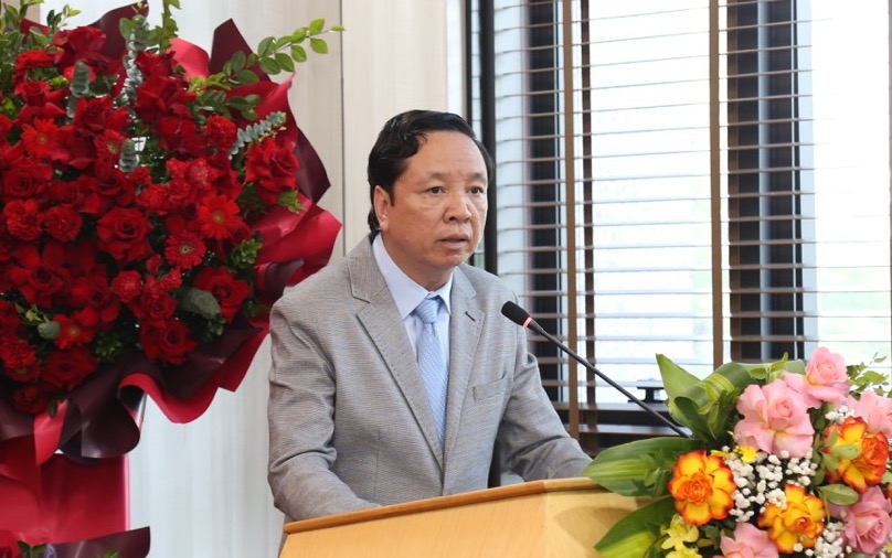 PGS.TS Nguyen Van Hung – Hieu truong Truong Dai hoc Giao thong phat bieu tai buoi le. Anh: Nha truong cung cap