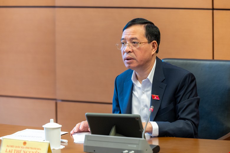 国会の常任委員会は、XV国会議員の任務をnguyenライ氏に停止することを決定しました。写真：quochoi.vn