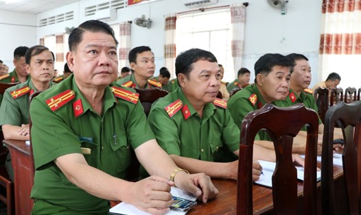 Các học viên tiếp thu 8 Chuyên đề trọng tâm liên quan đến công tác bảo đảm an ninh mạng, tội phạm sử dụng công nghệ cao. Ảnh: Tiến Dũng