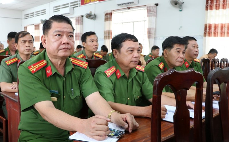 The trainees received 8 key topics related to cybersecurity assurance and high-tech crimes. Photo: Tien Dung