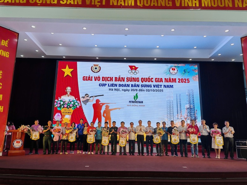 Khai mac giai vo dich ban sung quoc gia 2025. Anh: Lien doan ban sung