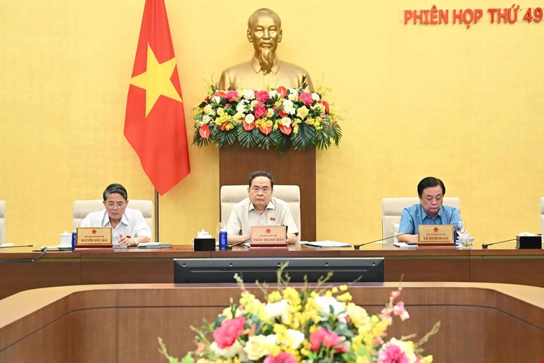 오늘 국회 상임위원회는 국가 기밀 보호법(개정) 초안에 대한 의견을 제시합니다. 사진: Quochoi.vn