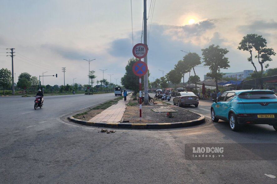 Nay tuyen duong Hung Vuong da thong thoang (duong phia ben trai). Anh: To Cong.